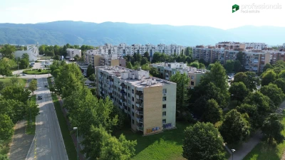 Četvereosoban Stan Dobrinja Novi Grad Sarajevo