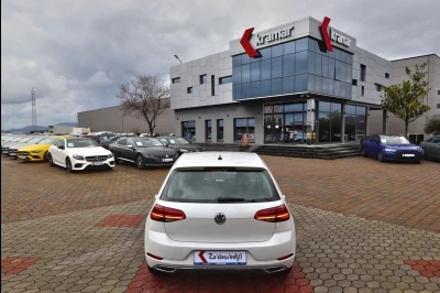 Volkswagen Golf VII 2.0 CR TDI DSG-Tiptronik HIGHLINE SPORT - Full LED - -FACELIFT-