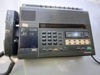 Telefon/fax/aut.serkretarica/kopi aparat PANASONIC