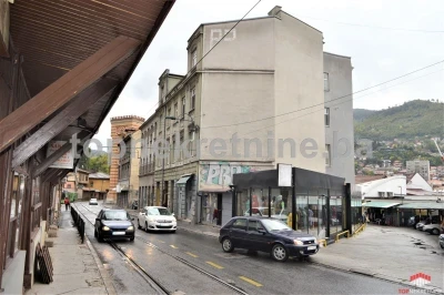 Moderno uređen trosoban stan od 89m2 u neposrednoj blizini Vijećnice