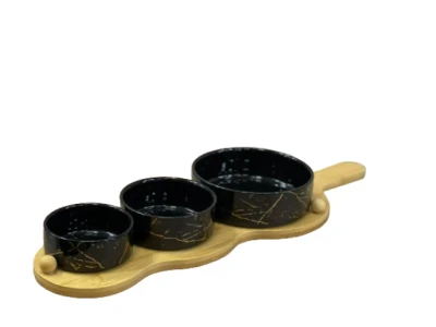 SET ZA POSLUŽIVANJE NA DRVENOM PLADNJU CRNE DP3528