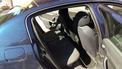PEUGEOT 407