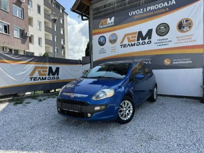 Fiat Punto Evo 1.4 16V 77kw 173.000km ALU,MF-VOLAN 2012