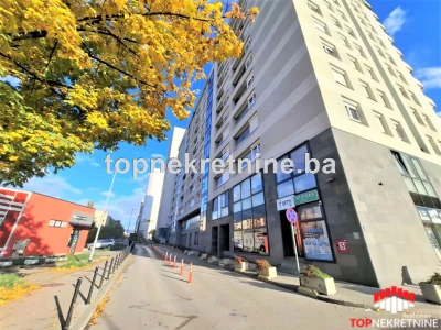Višenamjenski poslovni prostor od 47m2 u zgradi novije gradnje na Otoci