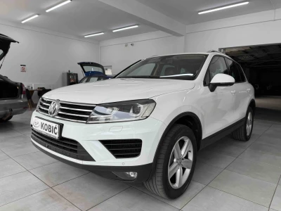 Volkswagen Touareg 3.0 v6 DSG/Navi/Xenon/Exsclusive/Kamera