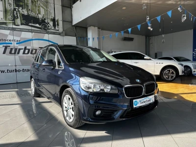 Bmw 216d Business Aut 7PL