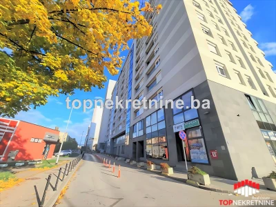 Višenamjenski poslovni prostor od 47m2 u zgradi novije gradnje na Otoci