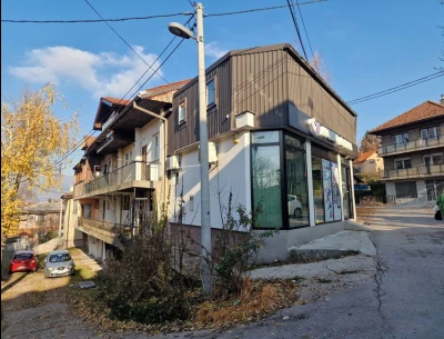 Najam/prodaja stana – Vraca 142m2