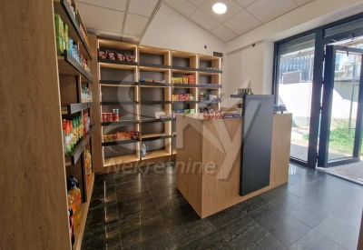 Opremljen Poslovni prostor Grbavica