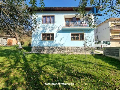 Dvije kuće sa zemljištem Drozgometva / Hadžići