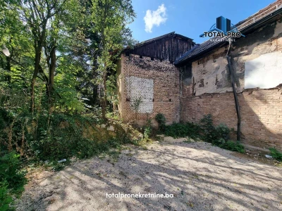 Kuća sa zemljištem Kamenica / Stari Grad