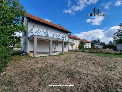 Kuća na tri etaže Rate Dugonjića / Osjek