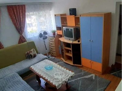 Garsonjera Centar, Bjelave