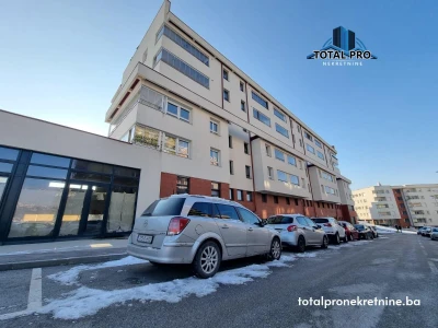 Dvosoban stan Akademika Petra Mandića / Istočna Ilidža