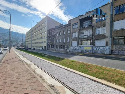 Dvoetažni trosoban stan Hamze Hume / Skenderija