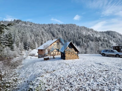 Zemljište sa kućom Kadino Selo / Mokro Pale