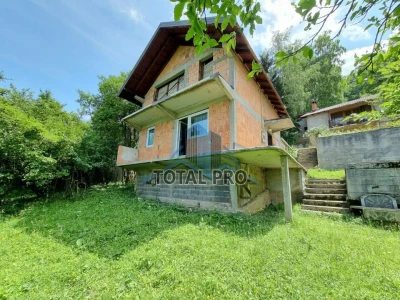 Kuća i zemljište Kamenolom / Blažuj