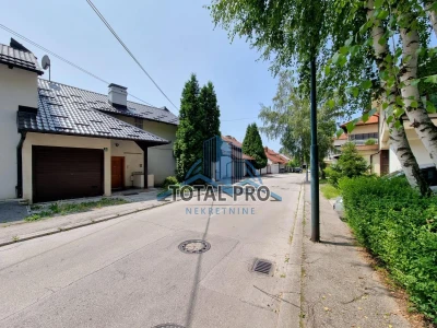 Kuća u nizu Muhameda H. Uskufije / Breka