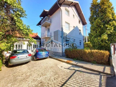 Kuća Olovska / Hrasno