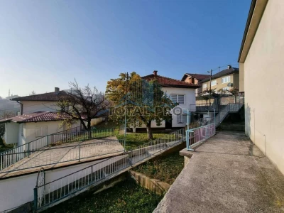 Stambeno-poslovni objekat Humska/Pofalići