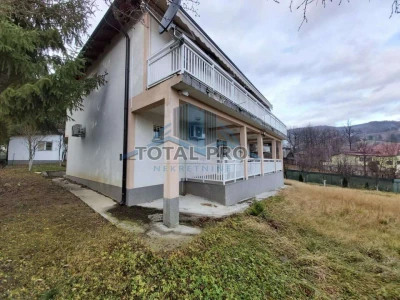 Vikendica /Zemljište Kakrinjski put/Rakovica