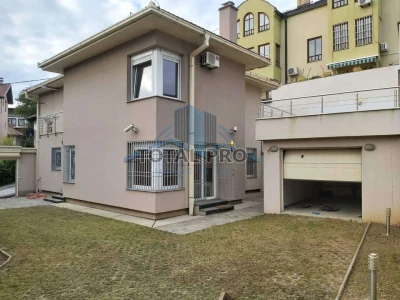 Kuća Mehmeda Handžića/ Bjelave