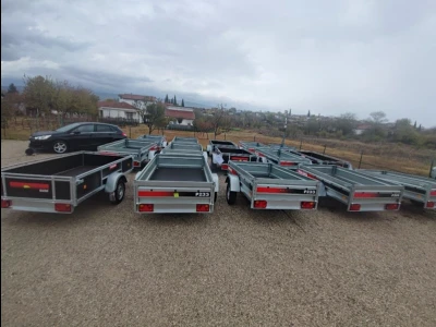 AUTO PRIKOLICA TRIGANO NOVO/GARANCIJA/