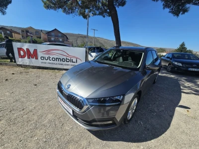 Škoda Octavia 2.0 TDI/ DSG/LED/KAMERA