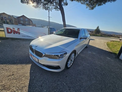 BMW 520d/AUT/NAVI/KOŽA/19 COLL