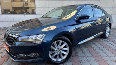 ŠKODA Superb 2.0 DSG "STYLE" LED Kamera Alkantara Facelift 20G