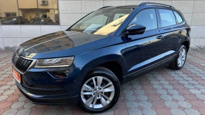 ŠKODA Karoq 1.6 TDi DSG "STYLE" Full LED Matrix Kamera Navi 2020