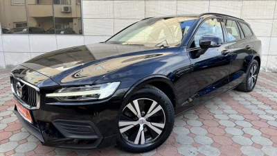 VOLVO V60 2.0 "Momentum" Full LED Virtual Kamera H&K Karavan 20G