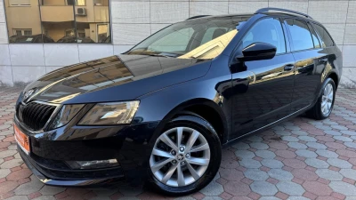 ŠKODA Octavia 2.0 TDi DSG "STYLE" Navi Kamera Facelift Karavan