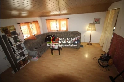 Kuća u centru Hrasnice (stambeno-poslovni objekat)