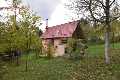 Vikendica na parceli od 765m2 / Gornje Vlakovo, Ilidža