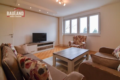 BAULAND/ Renoviran namješten stan 52m2 i garaža/ Pejton