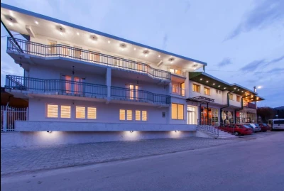 Poslovni prostor-HOTEL / Općina Stari Grad