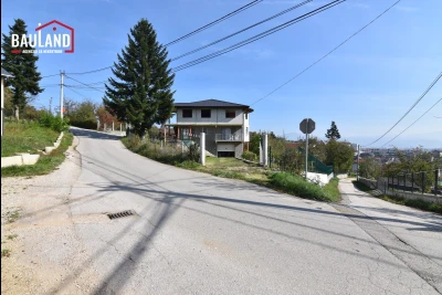 Kuća sa okućnicom u naselju Blažuj / Općina Ilidža