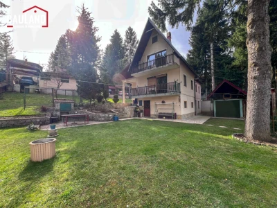 Kuća na parceli od 649m2 u okruženju prirode/ Hadžići