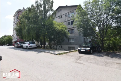 Dvosoban renoviran stan, 60m2 / Koševsko brdo, Centar