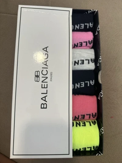 Carape zenske balenciaga