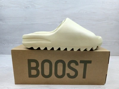Adidas Yeezy papuce