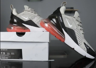 AIR MAX 270
