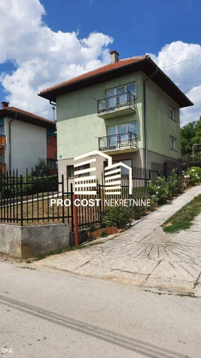 KUĆA SA ZEMLJIŠTEM BUĆA POTOK