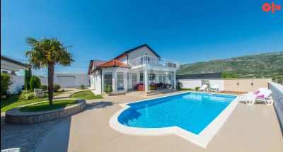 Kuća Blagaj 180m2 / Villa sa bazenom