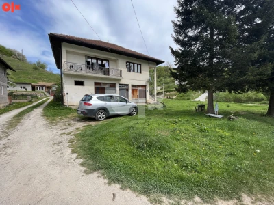 Kuća+Poslovni prostor 240m2