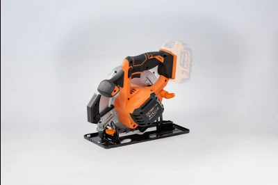 Fuse akumulatorska brushless rucna kruzna testera Villager VLP 1820