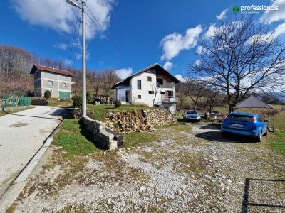 Kuća sa zemljištem Osenik Hadžići