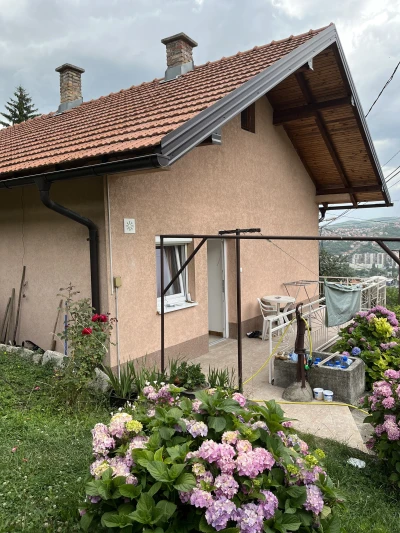 Porodicna kuca sa zemljistem Novi Grad