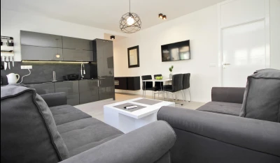 Namješten stan  60 m2 Centar